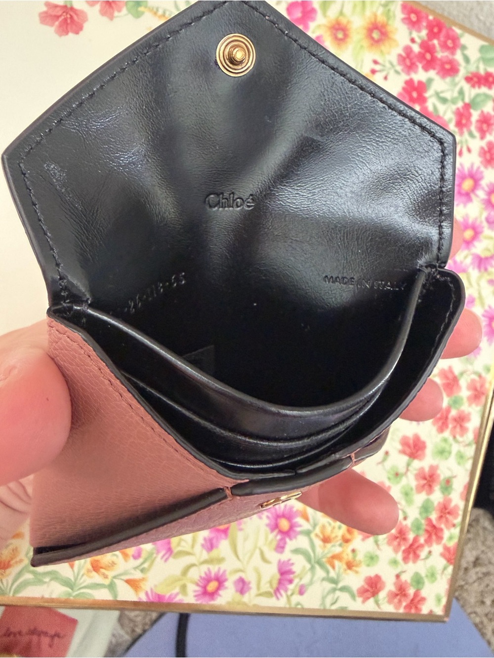 Chloé ENVELOPE CARD HOLDER IN GRAINED LEATHER - Picture 6 of 9